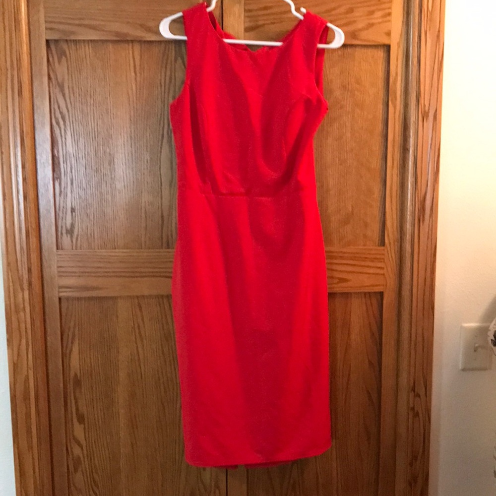 Lulus Women’s Size XL Gorgeous Red Dress With The Back Cut Out/Hooked With Bow